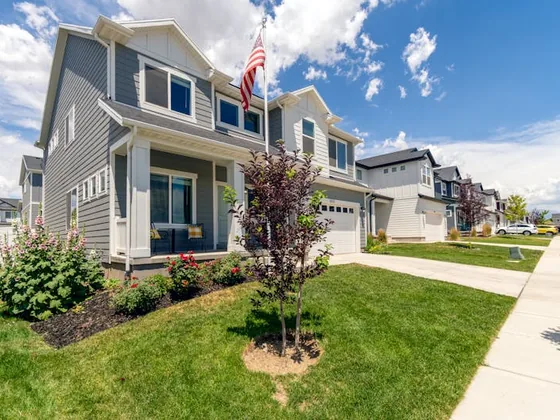 American suburban homes in a residential neighborhood similar to La Mirada California